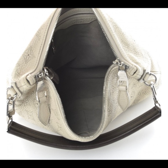LOUIS VUITTON SELENE PM IVORY MAHINA LEATHER - Picture 5 of 17